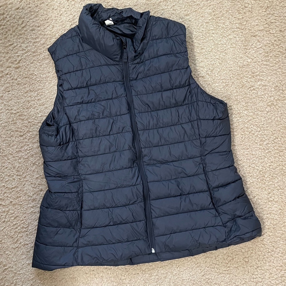 Women's Black Quilted Vest